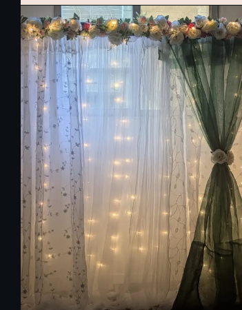Intimate · Botanical decor